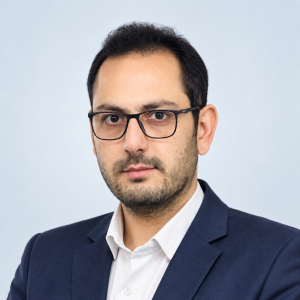 علیرضا شیرینسخن